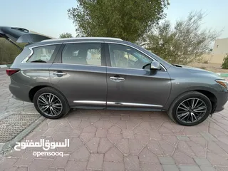  10 Infiniti QX60 2016