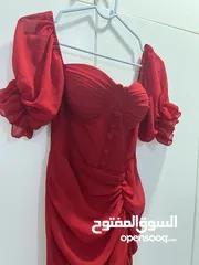  5 فستان احمر طويل