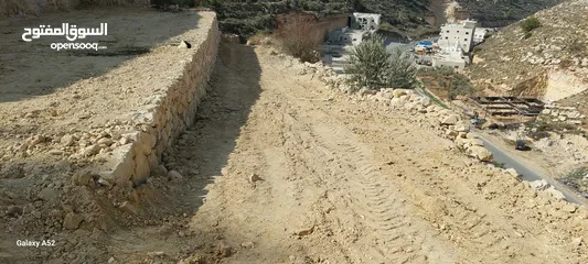  4 ارض للبيع في واد القف