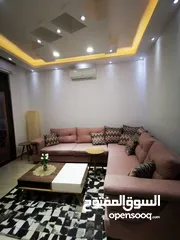  11 شقة مفروشة للايجار في منطقه عبدون .. / موقع مميز / اثاث فخم..
