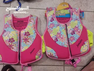  2 للبيع لايف جاكيت للأطفال Float vest for sale