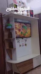  1 بوفيه تلفزيون بحالة جيدة