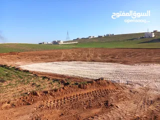  1 أرض موقع مميز للبيع- طريق رحاب المفرق