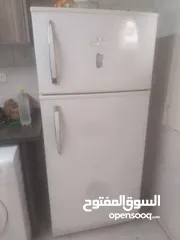  4 تلاجه بحاله ممتازه تبريدهواءشغاله 1،،/1،،