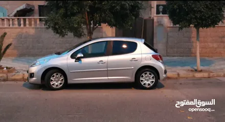  1 بيجو مميز 207 2013