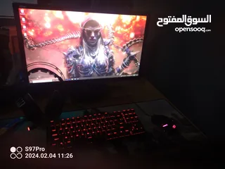  1 Gaming PC.