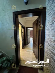  28 شقة سوبر ديلوكس - خلدا - 4نوم 2ماستر - 220م داخلي - ترسات واسعة 250م -