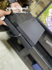 4 500 جيجا بلايستيش يوجد معها حساب فيفا 2025 وpes 2025 asphalt ولعبة اسيست كريد وستاندشاحن وpodd