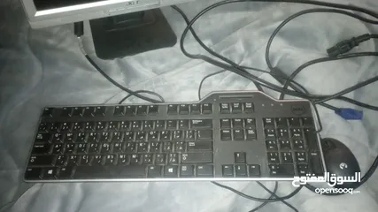  7 كمبيوتر العاب شاشة acer و lenovo case بحاجة تصليح كرت الشاشه فقط