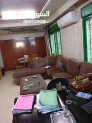  2 مكاتب تجاريه للبيع في الخليل منطقة شارع السلام مقابل مسجد الانصار