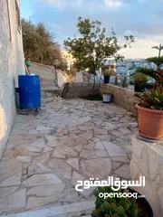  16 بيت مستقل طابقين للبيع