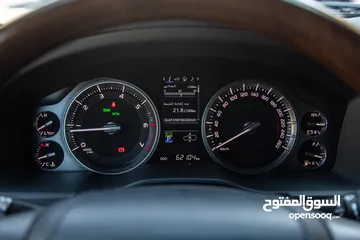  30 Toyota Land Cruiser 2021 VX-S Grand Touring S  السيارة مميزة جدا و قطعت مسافة 62,000 كيلو