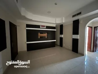  7 شقة سكنية/مكتبية في منطقة الحورة
