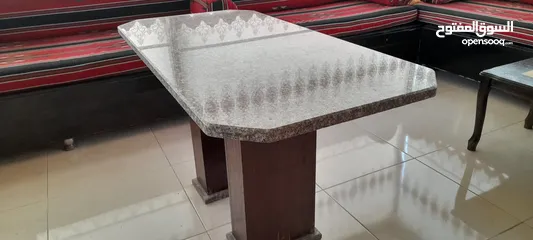  1 طاولة رخام للمطبخ