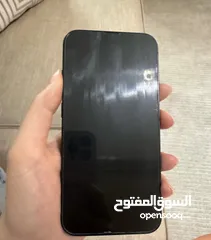  2 ايفون 13 عادي 128 جيجا معو كرتونه وكامل أغراضو
