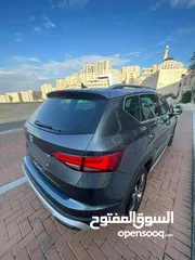  12 سيات اتيكا