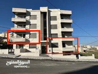  3 شقتان فاخرتان للبيع في الأردن - الجبيهة مع اطلالة خلابة. بناية على 3 شوارع منطقة فلل