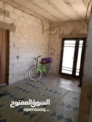  6 بيت للبيع عظم