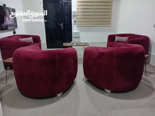 2 طقم كنب موديل امريكي فاخرااا تفصيل استعمال عرسان للبيع بسعر مغري
