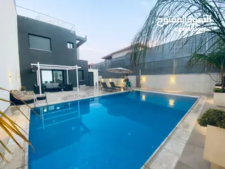  12 Deluxe Villa in Jericho