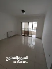  26 شقه فارغه للايجار ضاحيه الامير راشد + 4 نوم + 220 متر + غرفه خادمه+