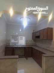  5 منزل طابق اول للبيع