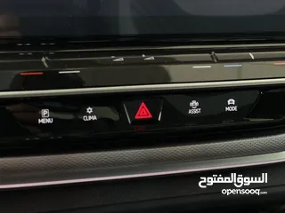  14 VW ID4 CROZZ PRO 2024 PIANO BLACK أبيضّ لؤلؤي