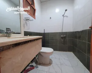  13 خدمات تنظيف احترافية في عجمان - عرض خاص! هل تبحث عن خدمات تنظيف موثوقة وعالية الجودة في عجمان؟