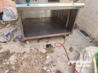  11 اغراض مطعم شبه مستعملة بحالة جيدة جدا