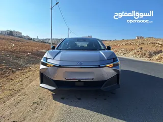  3 تويوتا bz3 قطعت 3100كم فقط بسعر 18,500 دينار من المالك مباشره