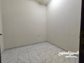  4 Gudaibiya:- Close to Supreme Broast. 2Bhk Unfurnished Flat on Rent with Acs.