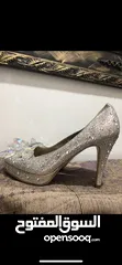  9 3 شوز هيلز ماركات عالمية بحال الجديد نمره 38 ، 39 للبيع