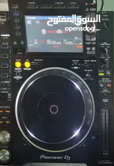  1 Pioneer DJ multiplayer CDJ -2000NXS2