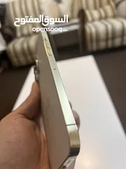  8 iPhone 13 Pro Max شبه جديد