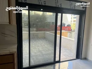  3 شقة للبيع على طريق جامعة القدس في ابو ديس مساحتها 165مترمربع
