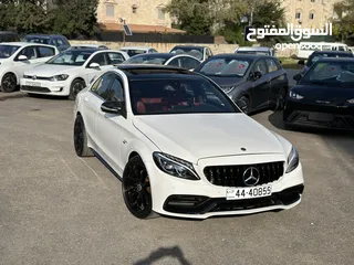  3 مرسيدس C63 للبيع بسعر مغري