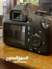  1 كاميرا نوع كانون موديل  EOS 4000 D استعمال اقل من شهرين بحالة الجديد مع كامل المرفقات .