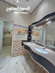  2 فيلا حديثة راقية Beautiful 6+1 BR Villa near Al Araimi Boulevard