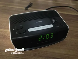  1 راديوهات مع ساعه للبيع