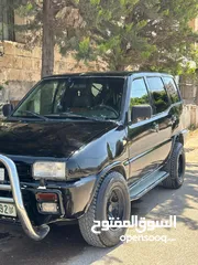  2 جيب نيسان تيرانو موديل 1995