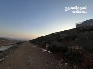  5 قطعه ارض باطلاله رائعه للبيع بسعر مغري وللتجاره