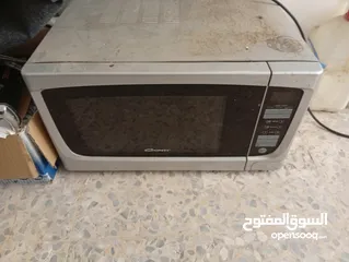  5 مجموعه خرده للبيع  وثريات  نحاس  و2تخت خشب للجادين