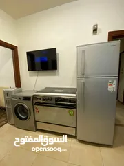  16 : عفش بيت كامل بحال الوكالة يصلح لعرسان   غرفه نوم ماستر تفصيل  خشب زان ولاتيه 18 تفصيل