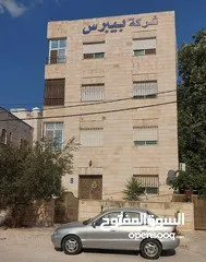  1 للبيع شقة بسعر مغري بالحي الشرقي تشطيبات جيدة واطلالة مميزة