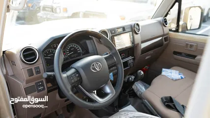  6 Toyota Land Cruiser Pickup LX Beige 2024