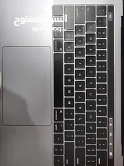  8 MacBook Pro (13-inch, 2017)  إستعمال بسيط بحالة ممتازة كأنه جديد