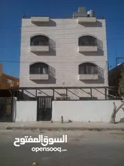  11 عماره مكونه من اربع طوابق خمس شقق في جبل المناره من المالك مباشرة