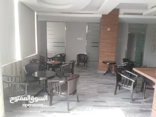  3 كوفي شوب للايجار