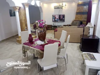  12 مزرعة للإيجار اليومي والاسبوعي والشهري مساحة كبيرة  مسبح / جاكوزي جلسات هادئة  غرف مكيفة مطبخ مجهز