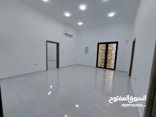 10 فيلا للإيجار بالعين بمنطقة الروضة الشرق A villa for rent in Al Ain, in the Al Rawda Al Sharqiya area